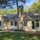Cheerful 3-bedroom in Wayzata on private wooded lot, Wayzata