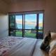Devine Hideaway - Family Rustic Kiwi Bach - Beautiful Lake Views Queenstown - Photo 2