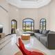 Beachfront Dubai Villa for 10 Guests with Full Kitchen & View, Dubaï - Photo 3