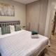 Deluxe House, Barkingside (fotografie 9)