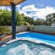 Beachside Bliss Castor Bay - Holiday by the Beach, Окленд - Фото 7