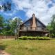 Gorgeous Cabin by Lake with Waterview and walking access, Anderson
