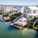 Easy canal living on Thesen Islands Knysna - Photo 1