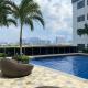 Cozy & Aesthetic walking distance to MOA,near NAIA AIRPORT with NETFLIX,MINIVIDEOKE,BOARDGAMES-DUXE3, Manila - Foto 3