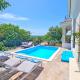 Luxury apartment Viktorija with private pool