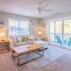 1 bedroom condo in St James in Southport - great amenities, Southport (foto 3)