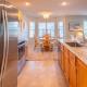 1 bedroom condo in St James in Southport - great amenities, Southport (foto 7)