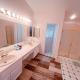 Comfy Master Room, Riverside (Foto 9)