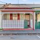 Melbourne Guest House with Parking and Courtyard, Melbourne