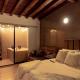 202 Romantic loft with jacuzzi, Медельин - Фото 2