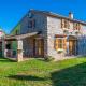 Villa Valverana, with a bike to the beach. Bikes provided!, Šišan