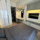Studio Unit 5 mins to IT Park with Pool, Wifi & Netflix