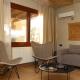 Seaview Apartment - Poros Relaxing Beachfront Flat, Poros (foto 6)