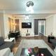 Hyde Park Comfortable Two Bedroom Apartment, London - Photo 2