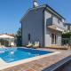 Dora Comfortable holiday residence