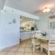 Beach House Condominiums B405 - Beachfront with Pool, WiFi, & Beach Service Destin - Foto 9