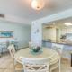 Beach House Condominiums B405 - Beachfront with Pool, WiFi, & Beach Service Destin - Foto 10