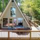 Cozy 3BR Cabin with Lake View in Dawsonville, Dawsonville