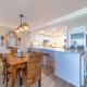 Beach House Condominiums D102 - Beachfront with Pool, WiFi, & Beach Service Destin - Foto 9