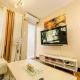 2BR with Balcony Free use Pool, Gym, Bball, Netflix, Manila - Fotografie 10
