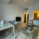1BR Apt Sparkle Tower Marina Dubai, Dubaj - Fotografie 3