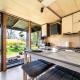 A tiny house with a garden and a hot tube Pringi - Foto 5