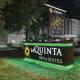 La Quinta Inn & Suites by Wyndham San Antonio Downtown - Zdjęcie 2