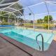 Gulf Access, Canal View, Heated Pool and Hot Tub - Barefeet Retreat- Roelens Vacations Cape Coral - Zdjęcie 1