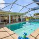 Gulf Access, Canal View, Heated Pool and Hot Tub - Barefeet Retreat- Roelens Vacations Cape Coral - Zdjęcie 2