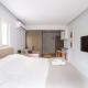 Bright & Breezy Glyfada Studio, Athen - Foto 2