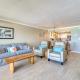Beach House Condominiums C302 - Beachfront with Pool, WiFi, & Beach Service, Destin - Fotografie 7