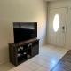 Peaceful 2bed,1bath condo with free parking all yours to enjoy, Fresno (fotografie 3)