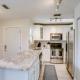 Pet-Friendly Jupiter Townhome, 6 Mi to Beaches!, Jupiter (foto 9)