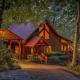 Story Book Cabin with Mountain Views, Game Cave, Hot Tub and Close to Downtown