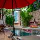 Casa Armadillo, colonial house with pool