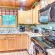 Charming Fox Den Cabin in Whittier with Hot Tub!, Whittier (foto 10)
