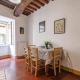 GuestHost - Castellare degli Ugurgieri Central Apt, Siena (zdjęcie 5)