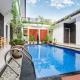 White Blue House 2 - Pvt Room, Shared Pool&Kitchen Ubud - Photo 7