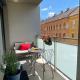 Zene Lux Apartment Vinyl Record Player & Projector, Budapest - Foto 8