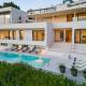 Ibiza Town Modern Villa Sleeps 10 Таламанка - Фото 4