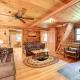 Cardinal Pines Cabin on 8 Acres - Dog Friendly!, New Berlin (foto 5)