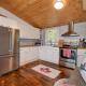 Waterfront Cottage - Fireplace - Kawartha, Lakefield (фото 6)