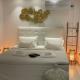 Kavouri Retreat, Only pines hide the sea, Athen - Foto 4