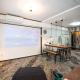 Shinjuku 3 min walk from station #projector #OH2, Tokio - Fotografie 6