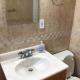 Private 2-bed house with free parking and 15-min walk to direct NYC Manhattan train, Edgar (zdjęcie 10)