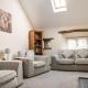 GORSE BARN - A cosy barn conversion in North Wales with a log burner Tal-y-Cafn - Foto 1