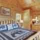 A Taste Of Honey is a dog-friendly two bedroom true log cabin nestled inside the Starr Crest resort, Sevierville - Fotografie 8