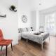 Spacious 7 Bed- High Street Location, Londres - Photo 1