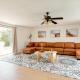 Charming 5 Bedroom Granada Hills House with Pool, Los Angeles - Foto 1