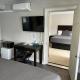 Miracle Motel, Chatham (photo 3)